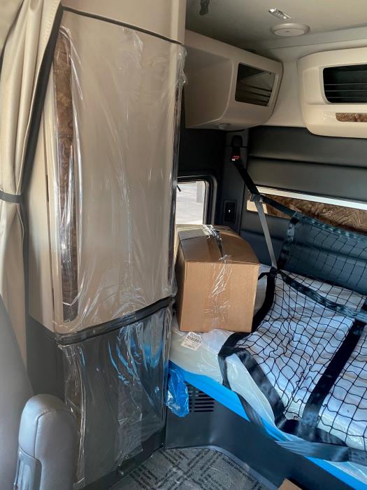 2026 Peterbilt 589-20