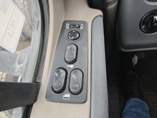 2014 Freightliner Cascadia-11