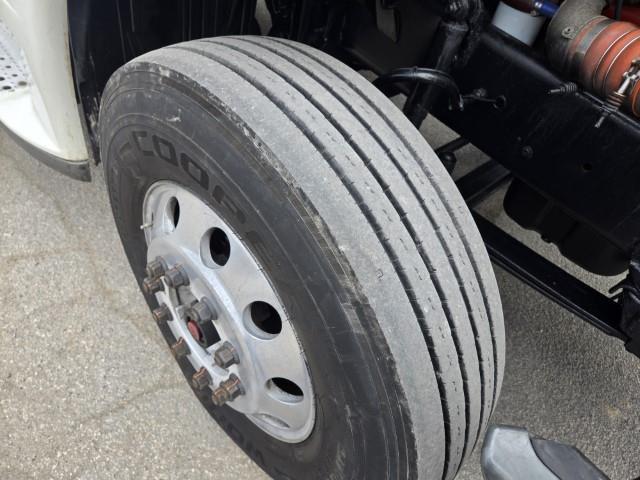 2014 Freightliner Cascadia-20