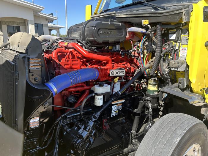 2024 Peterbilt 579-16