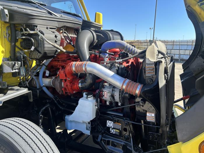 2024 Peterbilt 579-19