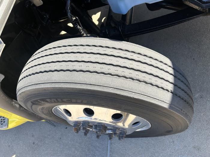 2024 Peterbilt 579-21