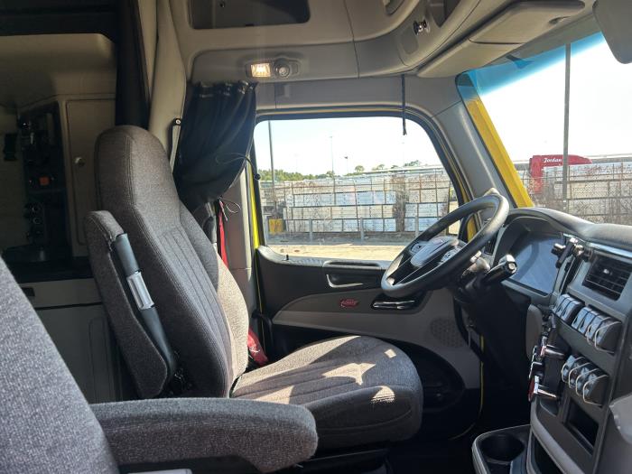 2024 Peterbilt 579-23