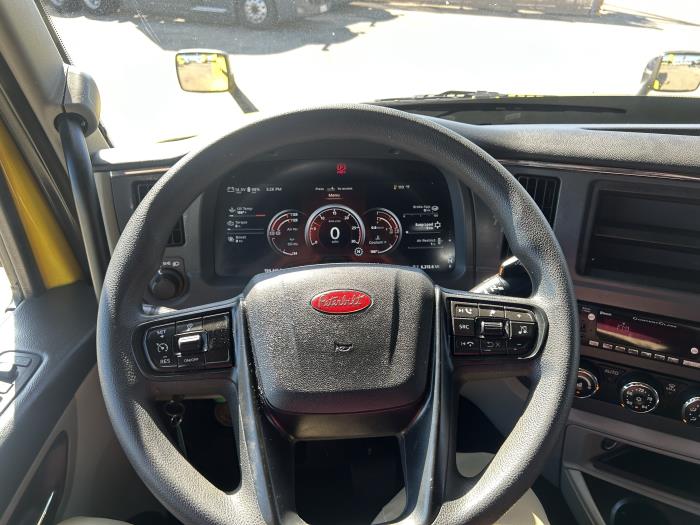 2024 Peterbilt 579-37