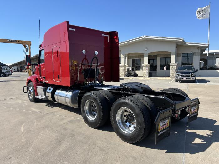 2022 Peterbilt 579 photo 4