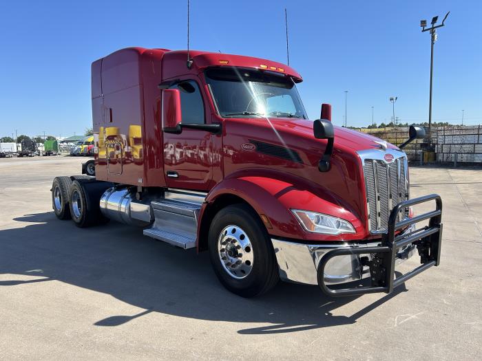 2022 Peterbilt 579-7