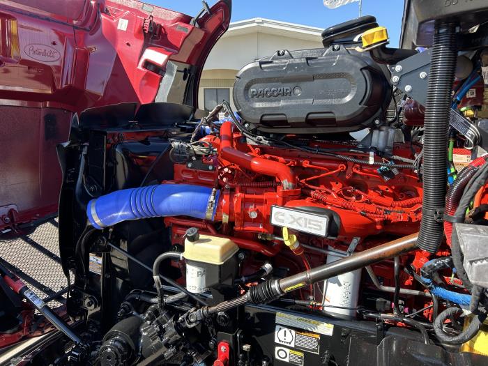 2022 Peterbilt 579-17