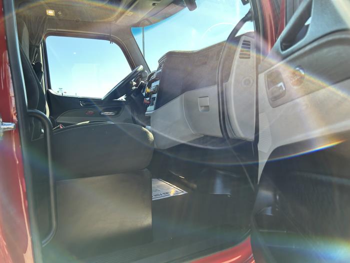 2022 Peterbilt 579-22