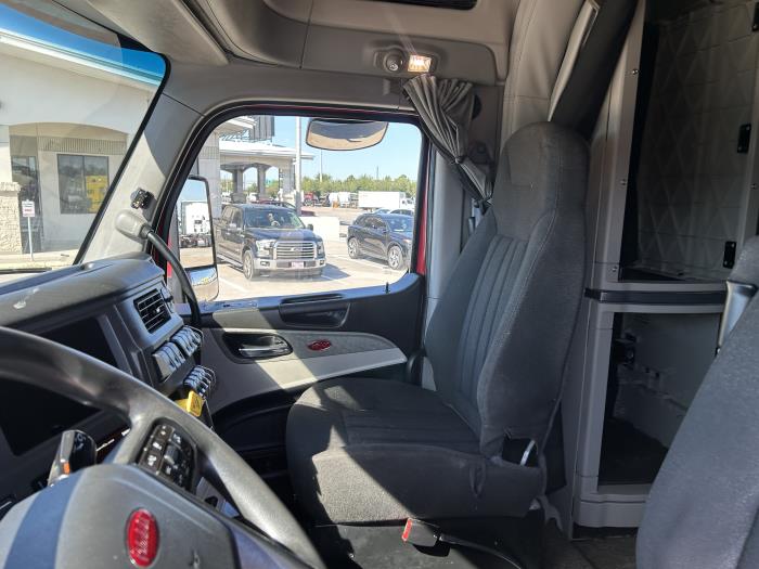 2022 Peterbilt 579-25