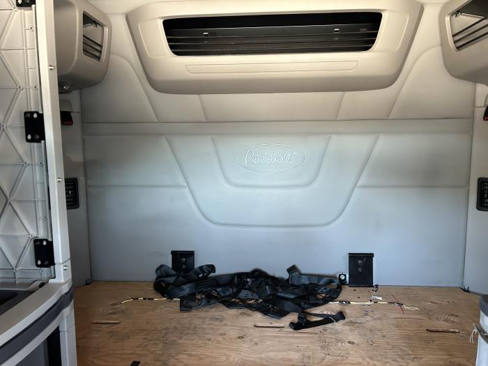 2022 Peterbilt 579-29