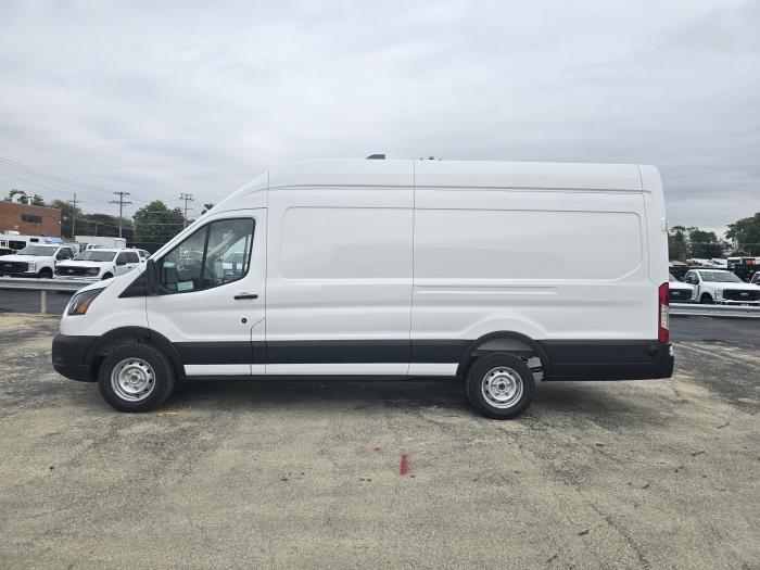 2026 Ford Transit photo 3