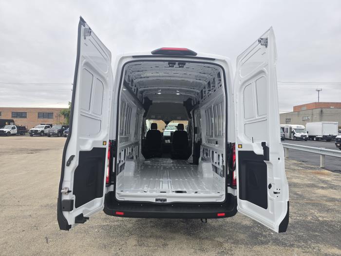 2026 Ford Transit-350-5