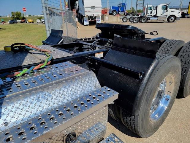 2024 Freightliner Cascadia-10