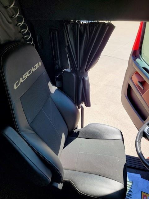 2024 Freightliner Cascadia-20