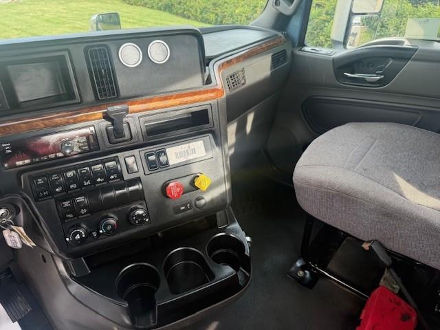 2020 International LT625-13