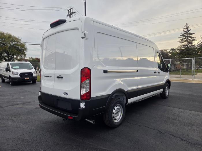 2026 Ford Transit-250-6