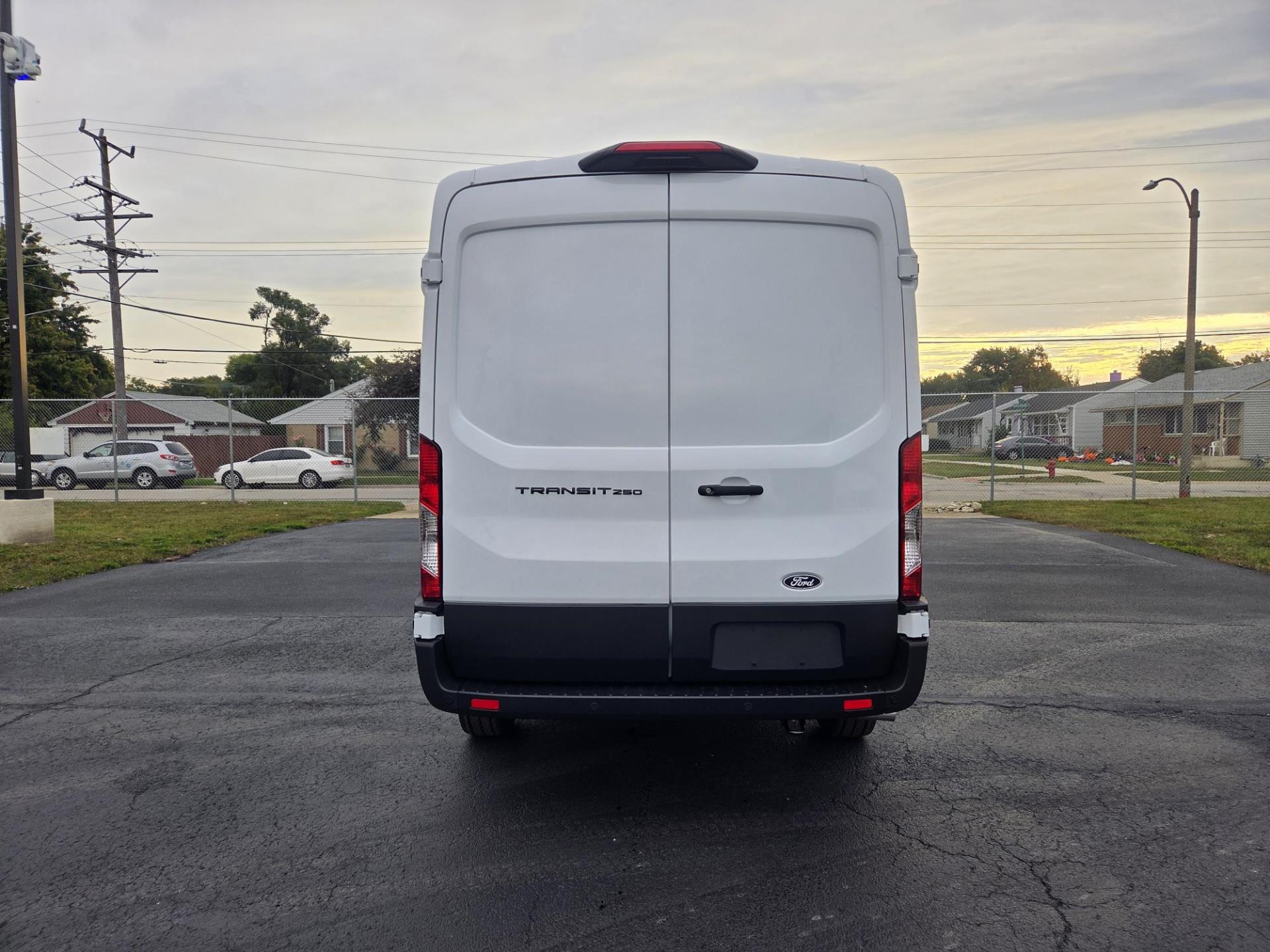 2026 Ford Transit 250 Medium Roof RWD Empty Cargo Van for sale #1962381 - photo 8
