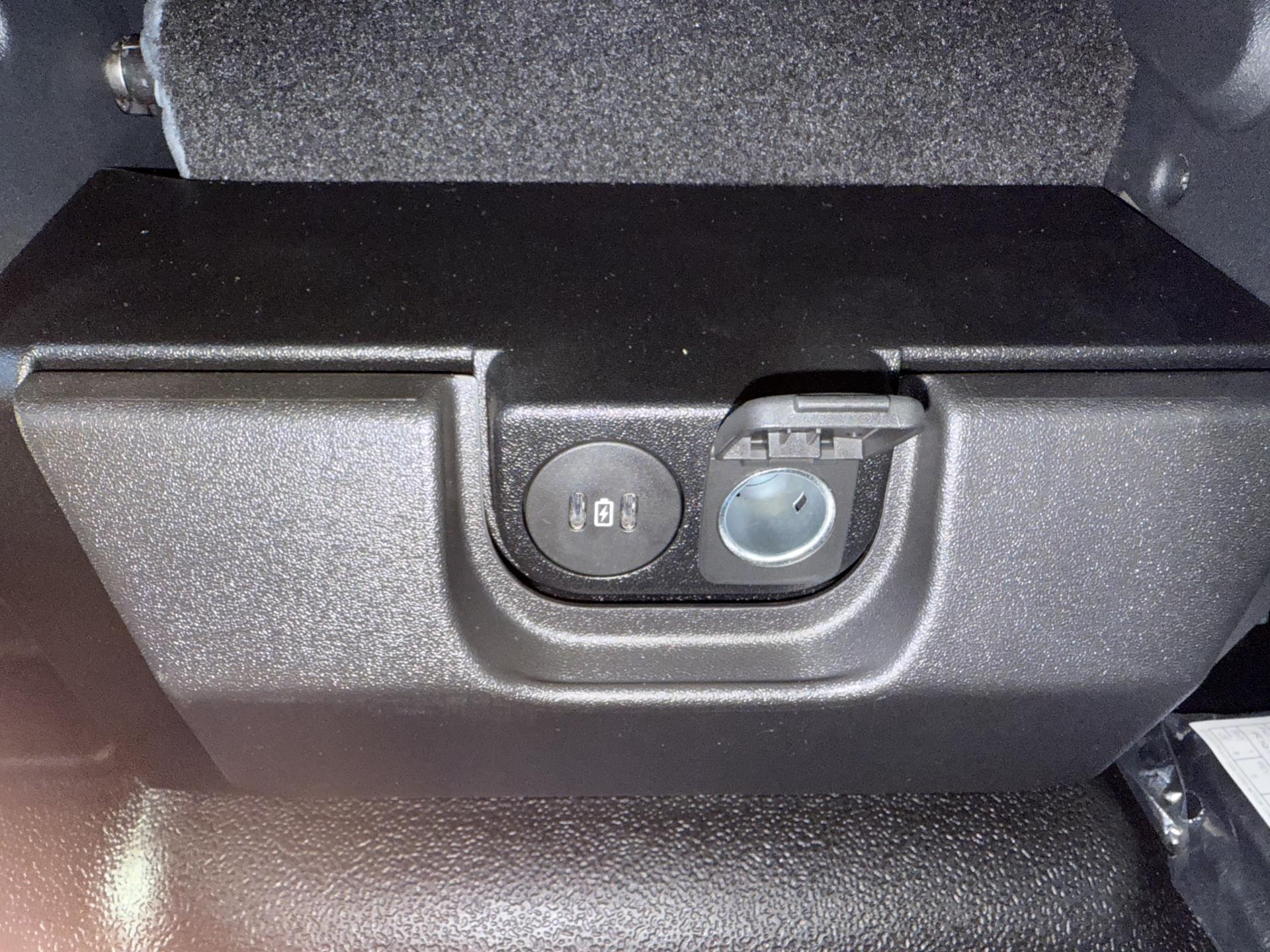 New 2026 Ford F-550 - photo 19