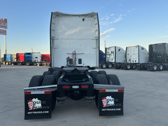 2022 Peterbilt 579-5