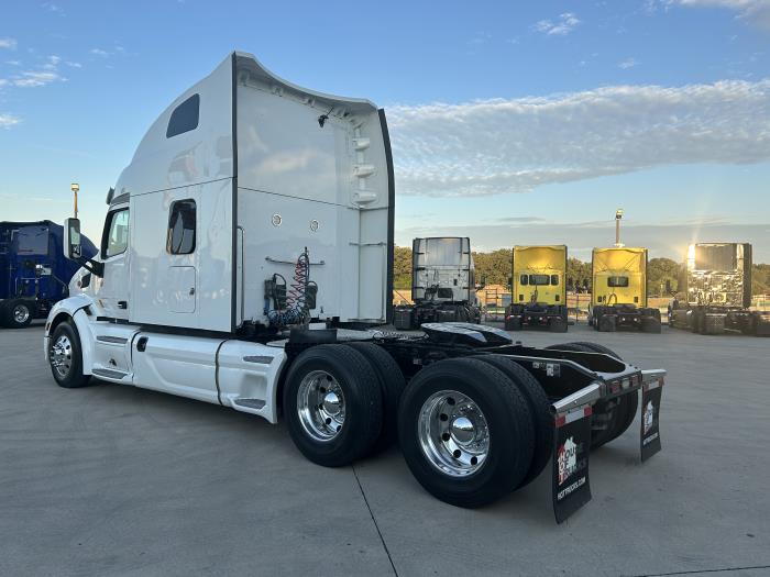 2022 Peterbilt 579-6