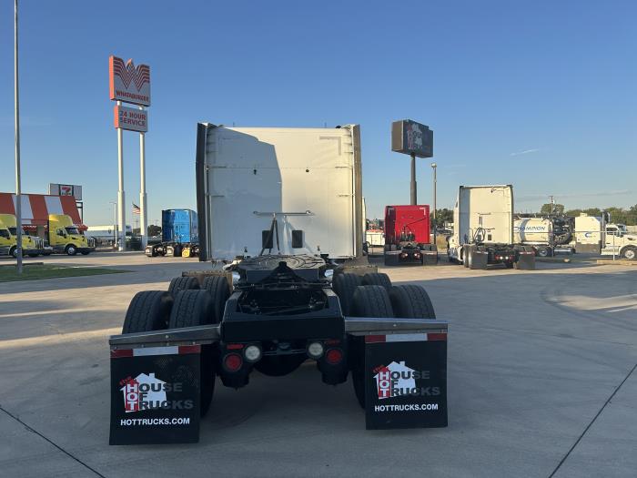 2020 Peterbilt 567-5