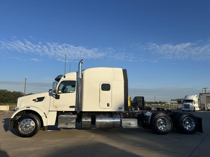 2020 Peterbilt 567-7