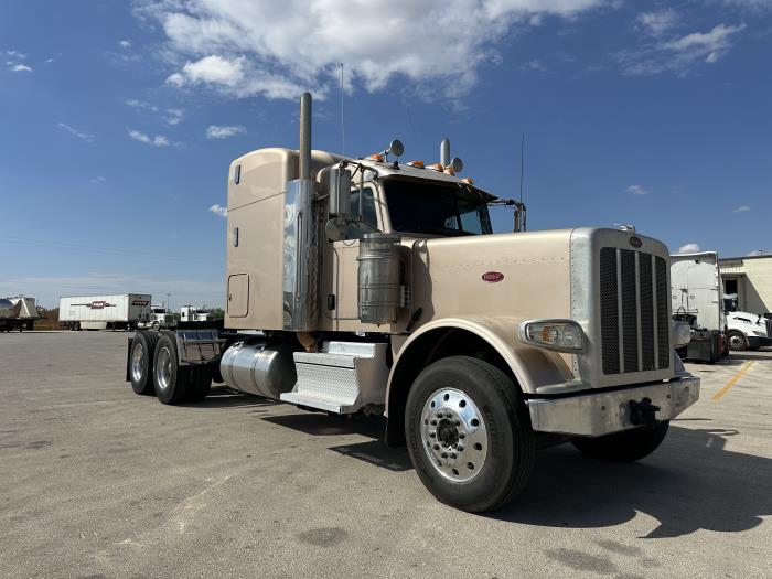 2020 Peterbilt 389-1