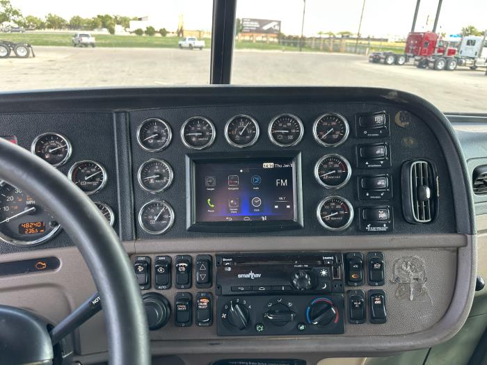 2020 Peterbilt 389-9