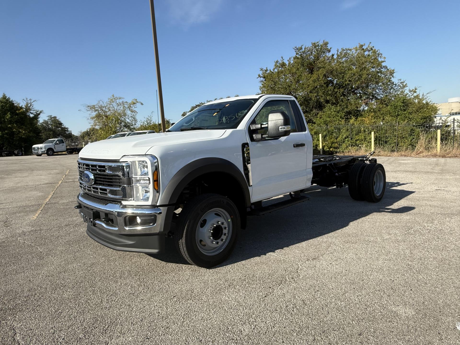 2026 Ford F-450 Regular Cab DRW 4x2 Cab Chassis for sale #1951223 - photo 1