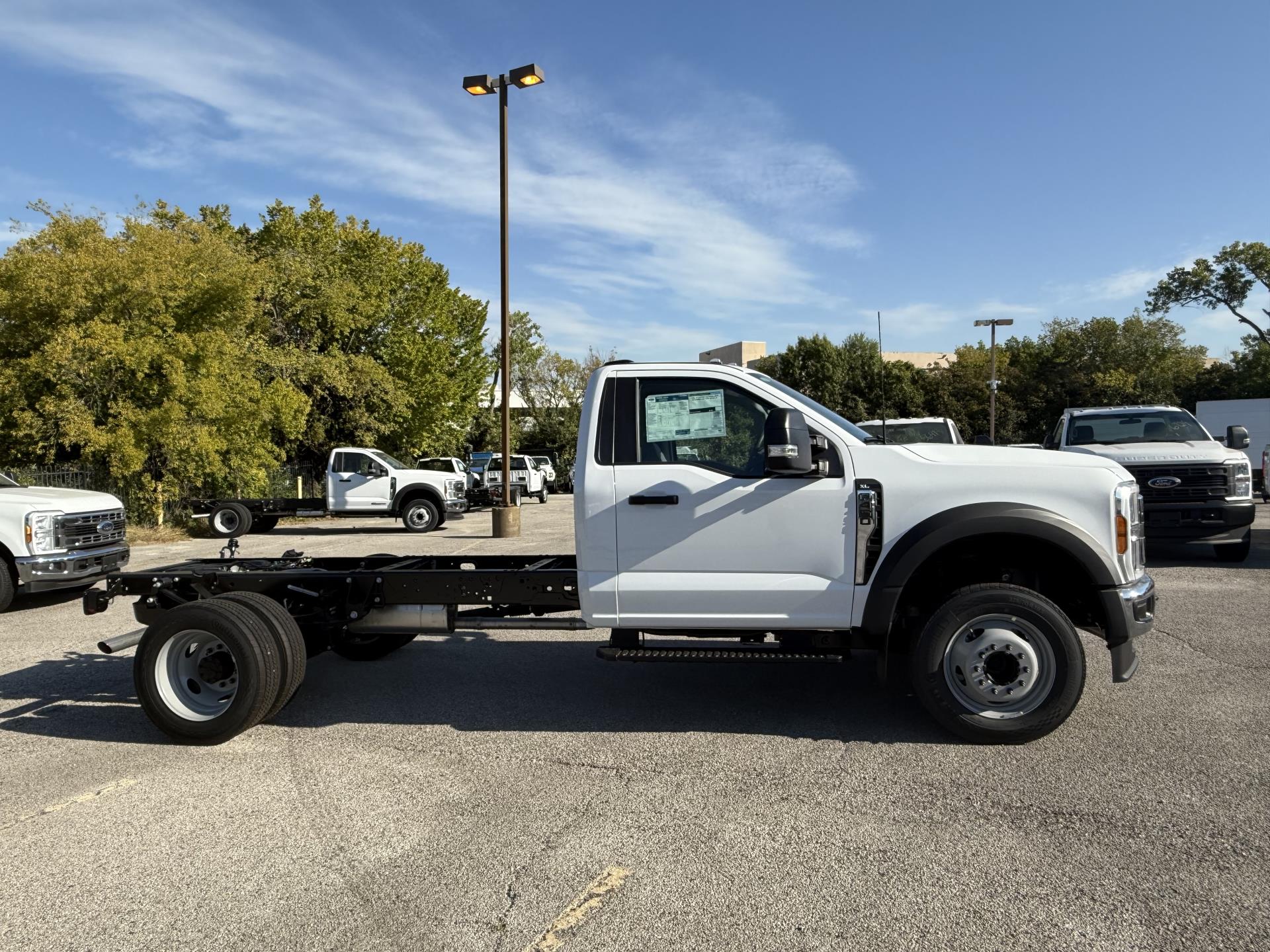 2026 Ford F-450 Regular Cab DRW 4x2 Cab Chassis for sale #1951223 - photo 6