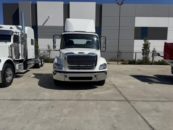 2023 Freightliner Business Class M2 112-9