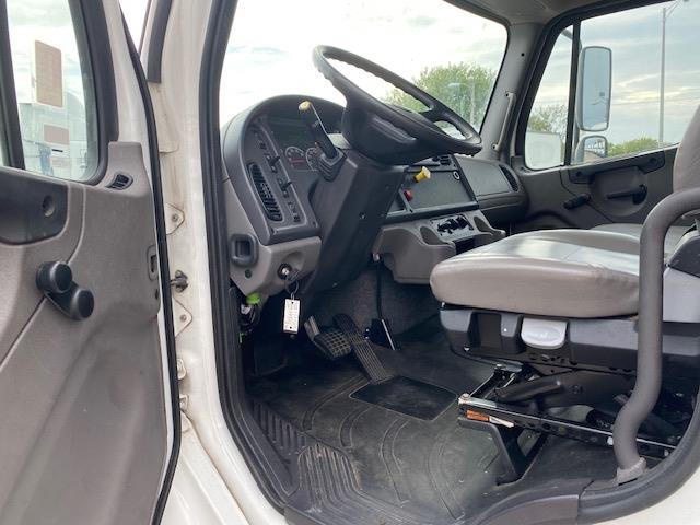 2023 Freightliner Business Class M2 106-15