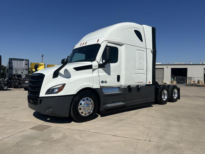 2023 Freightliner Cascadia-0