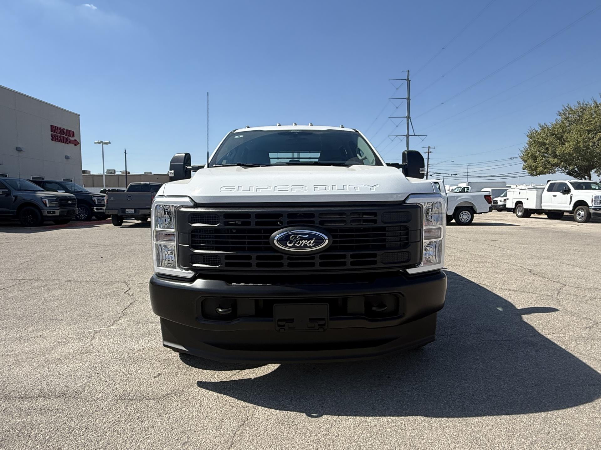 2026 Ford F-350 Crew Cab DRW 4x4 Flatbed Truck for sale #1951658 - photo 4
