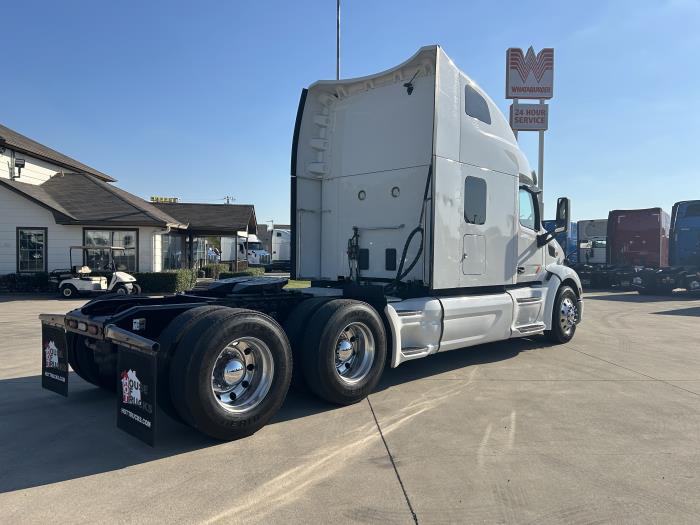 2022 Peterbilt 579-4