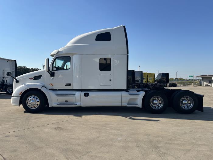 2022 Peterbilt 579-7