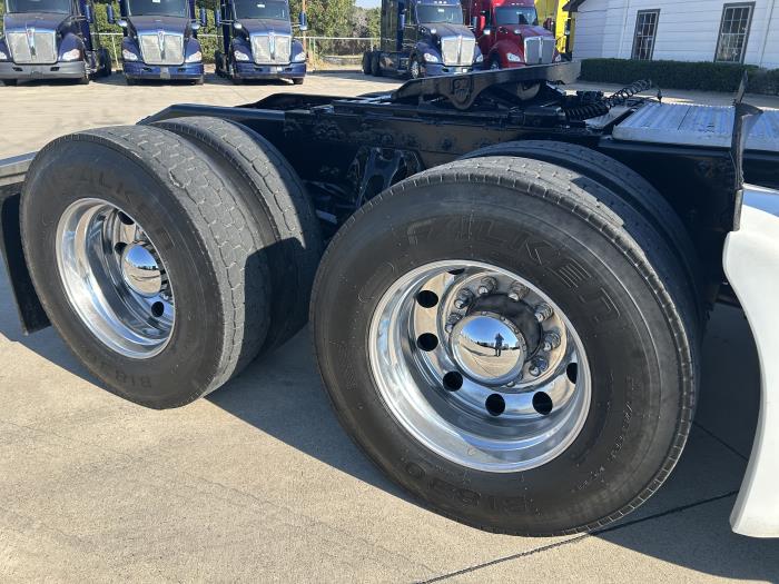 2022 Peterbilt 579-16