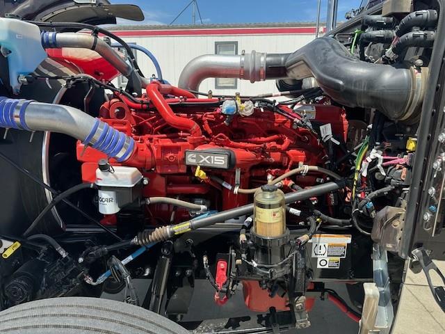 2023 Peterbilt 389-9