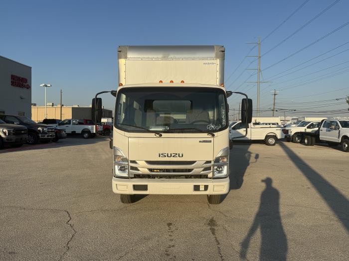 2025 Isuzu NRR-9