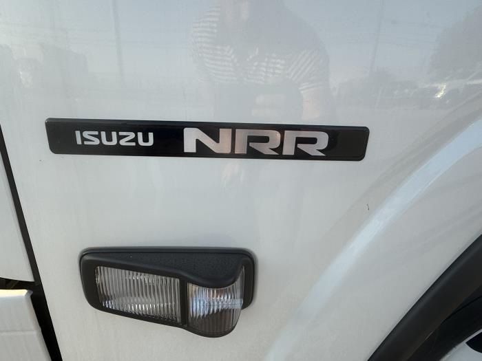 2025 Isuzu NRR-16