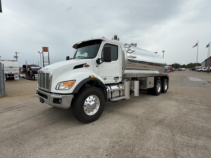 2025 Peterbilt 548-1