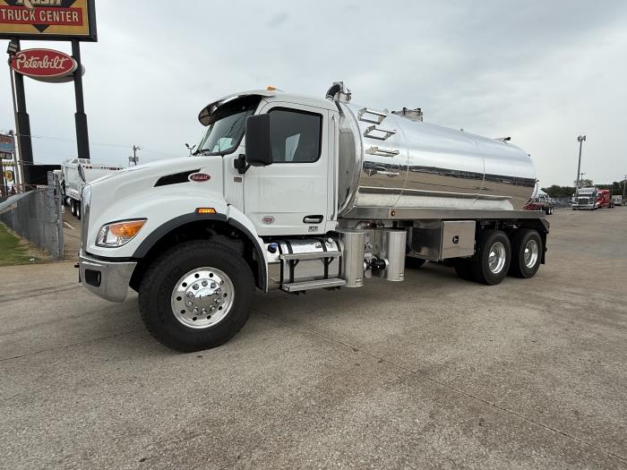 2025 Peterbilt 548-3