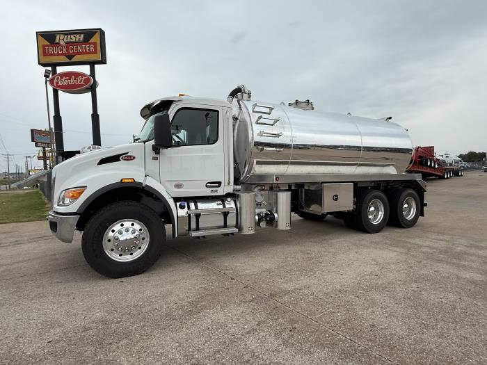 2025 Peterbilt 548-4
