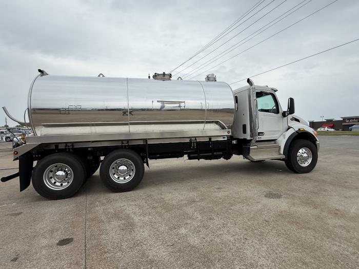 2025 Peterbilt 548-15