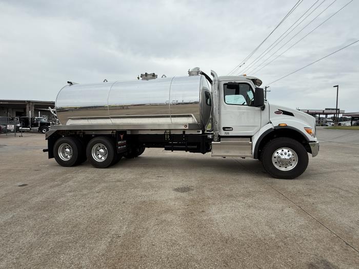 2025 Peterbilt 548-17