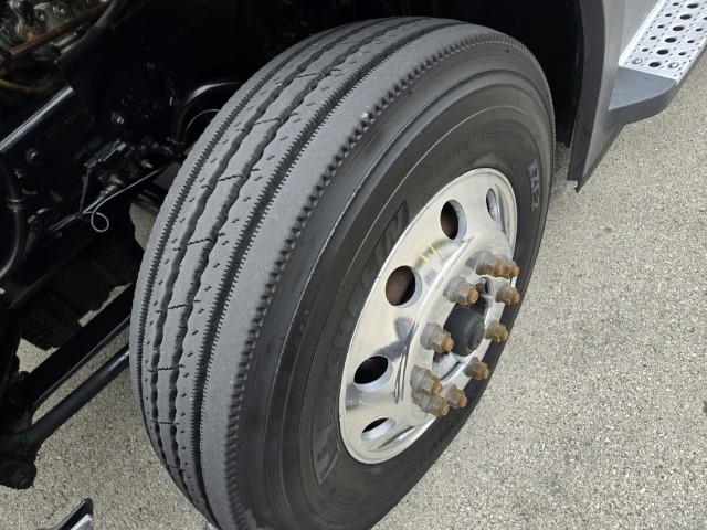 2021 Freightliner Cascadia-24