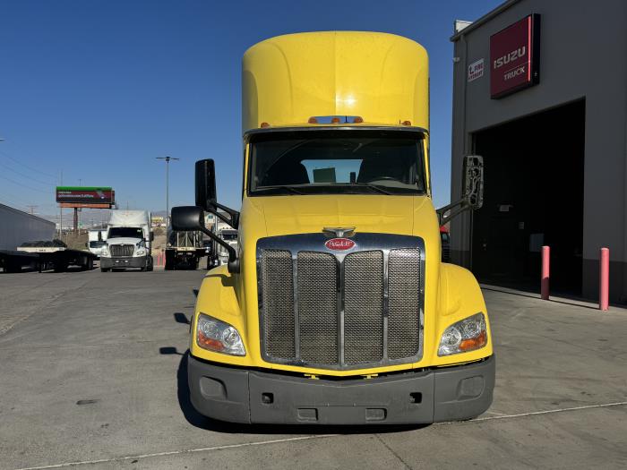 2021 Peterbilt 579 photo 3
