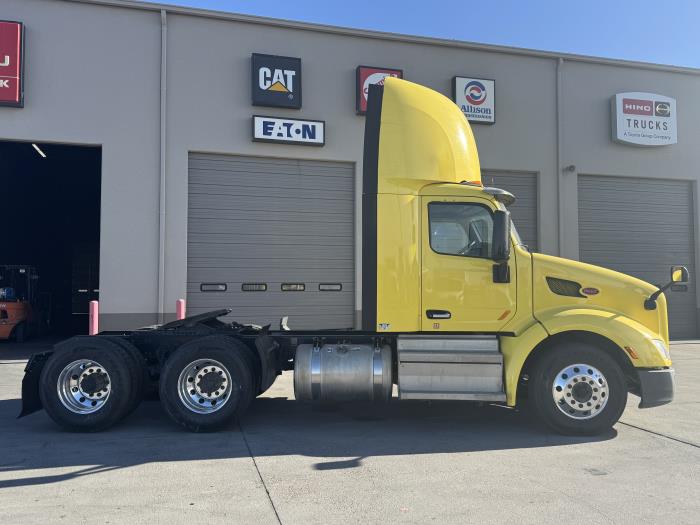 2021 Peterbilt 579-4