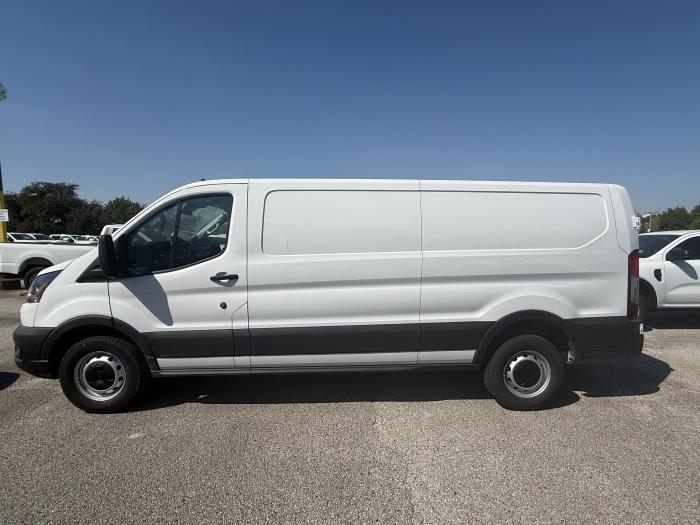 2025 Ford Transit-150-1