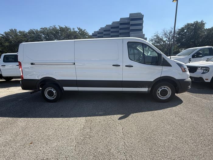 2025 Ford Transit-150-5